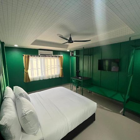 ส่าหรี บูทิก โฮเทล ป่าตอง ภูเก็ต Hotel Patong ภายนอก รูปภาพ